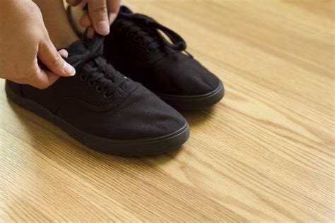 how do you shrink shoes